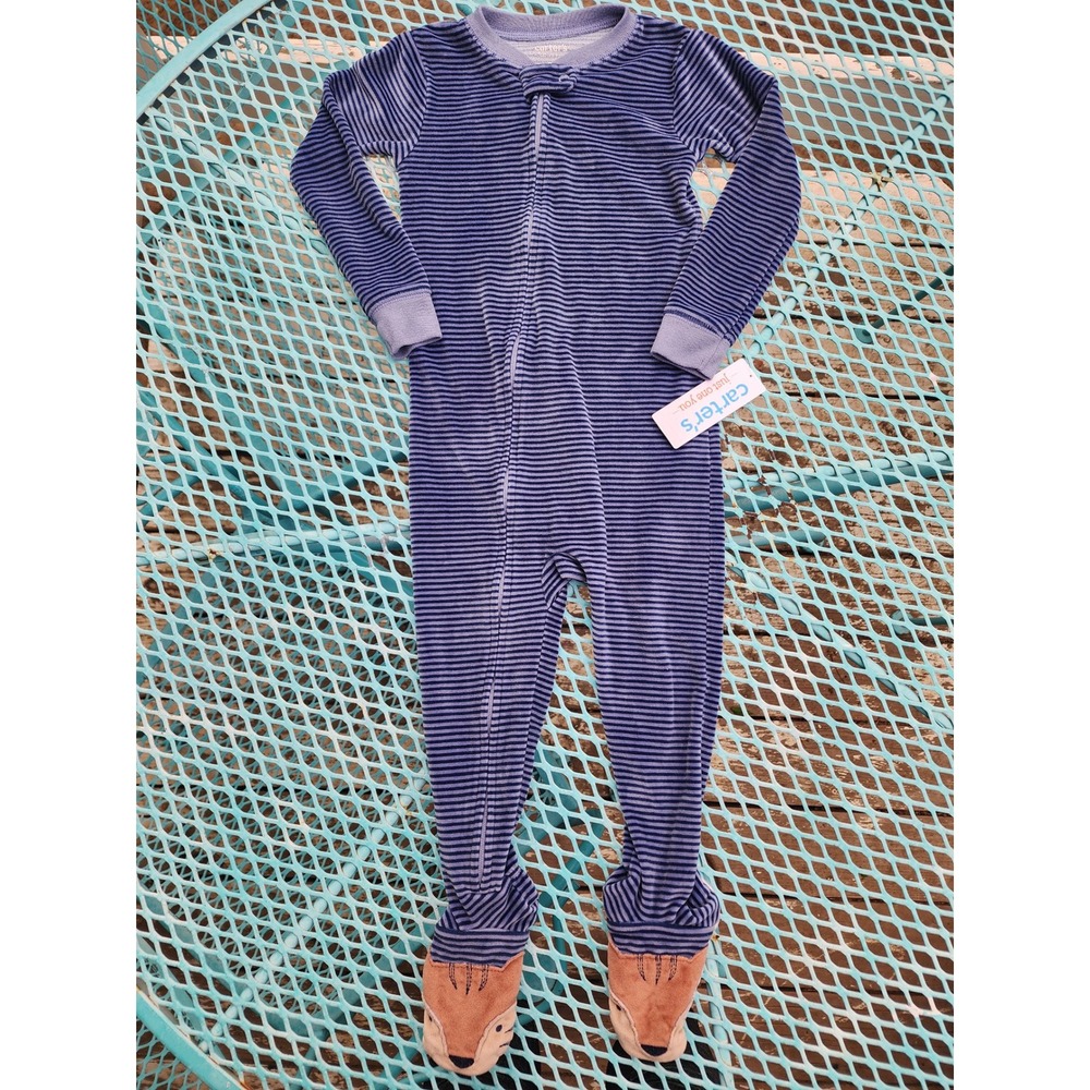 NWT 2t Carter's footie pajamas
